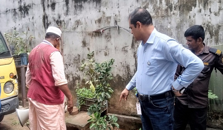 এডিসের লার্ভা পাওয়ায় ৪ ভবনকে লক্ষাধিক টাকা জরিমানা