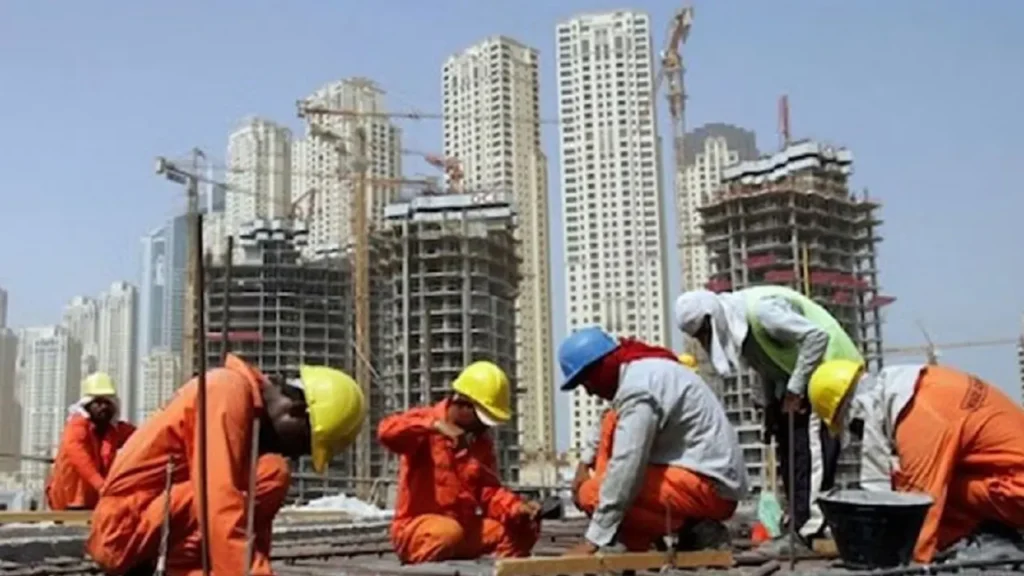 অবৈধ প্রবাসীদের বৈধ হওয়ার সুযোগ দিল সৌদি আরব