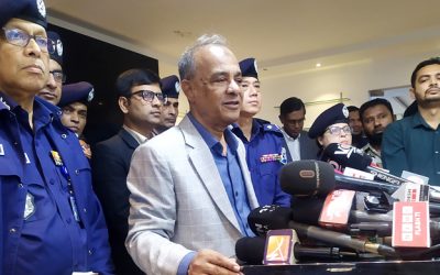 ওএমএসের মাধ্যমে আলু বিক্রির চিন্তা করছে সরকার : স্বরাষ্ট্র উপদেষ্টা