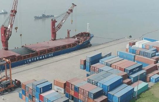 ‘চট্টগ্রাম বন্দর বিদেশি অপারেটরের হাতে তুলে দেওয়ার পরিকল্পনা নেই’