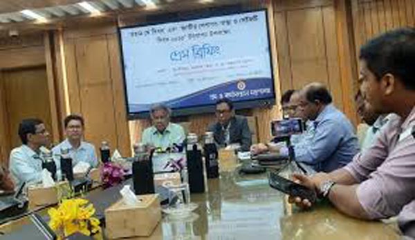 শ্রম আইনে ব্যাপক পরিবর্তন আসছে: উপদেষ্টা সাখাওয়াত