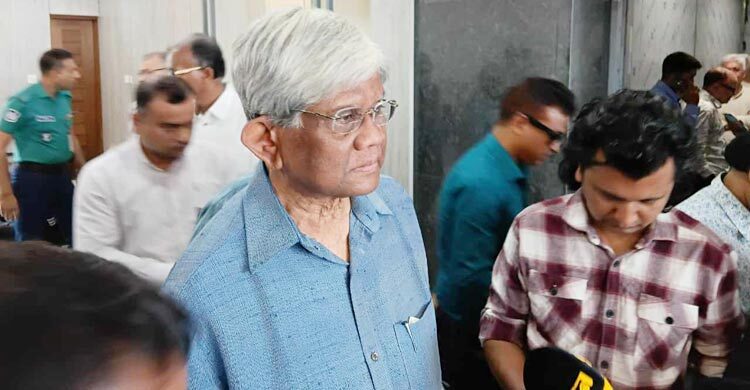 বিরাট একটা গ্যাপ নিয়ে বাজেট করব না : অর্থ উপদেষ্টা