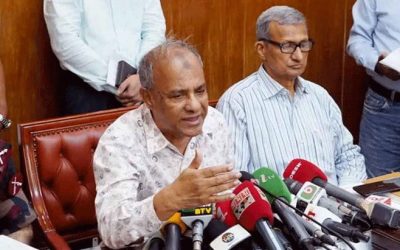 পুলিশের হাতে আর মারণাস্ত্র থাকবে না: স্বরাষ্ট্র উপদেষ্টা