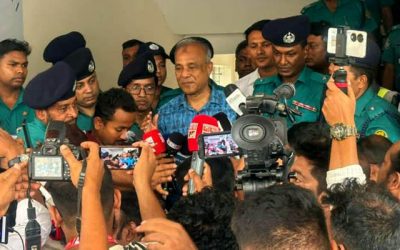 কৃষি জমিতে বিলবোর্ড অপসারণের নির্দেশ উপদেষ্টার