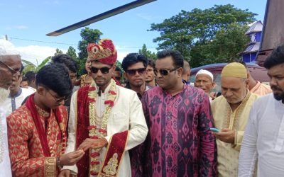 ট্রাক্টর চালক বউ আনলেন হেলিকপ্টারে