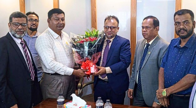 স্বদেশ ইসলামী লাইফের ভারপ্রাপ্ত সিইও হলেন এ জেড কাওছার