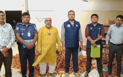 রায়পুরায় মোবাইল কোর্টের মাধ্যমে নিন্মমানের বিপুল পরিমাণ পানীয় পণ্য ধ্বংস