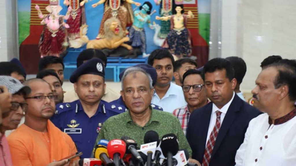 দুর্গাপূজায় নিরাপত্তা নিয়ে কোনো শঙ্কা নেই: স্বরাষ্ট্র উপদেষ্টা