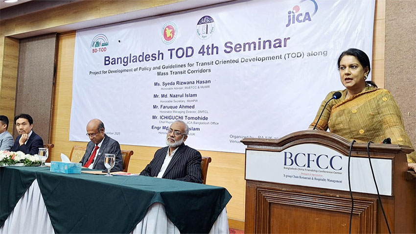 অতিরিক্ত কংক্রিটনির্ভর উন্নয়ন ঢাকাকে অনিরাপদ করে তুলেছে : পরিবেশ উপদেষ্টা