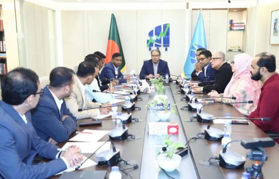 ডিবিএ’র সঙ্গে সিএমজেএফ’র নবনির্বাচিত কমিটির সৌজন্য সাক্ষাৎ