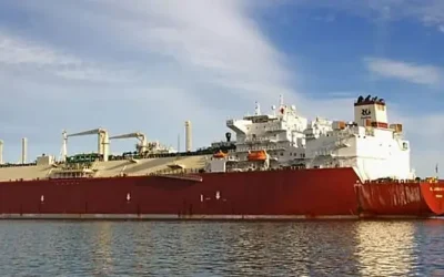 চট্টগ্রাম বন্দরে ভিড়েছে গ্যাস ও তেলবাহী ৮ জাহাজ