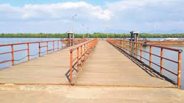 ১০ মাস ধরে বন্ধ টেকনাফ স্থলবন্দর, আমদানি-রপ্তানি ব্যাহত