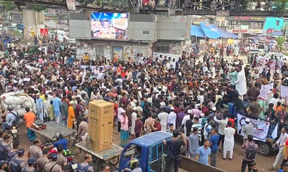 শিশু রামিসা হত্যার বিচার দাবিতে মিরপুরে বিক্ষোভ