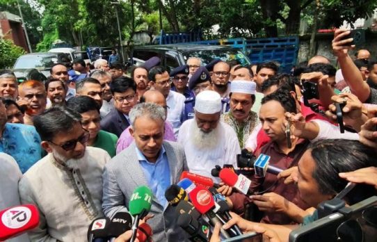 ঈদ যাত্রা নিশ্চিন্ত করার চ্যালেঞ্জ মোকাবিলায় আশাবাদী সড়কমন্ত্রী