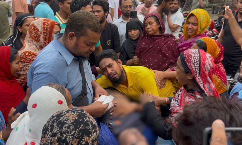 এসএসসি পরীক্ষা শেষে গড়াই নদে গোসলে নেমে দুই বন্ধুর মৃত্যু