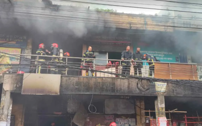 বিজয় সরণির কলমিলতা বাজারে লাগা আগুন নিয়ন্ত্রণে