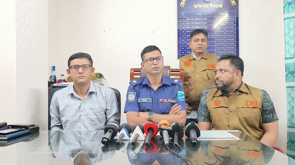 কেরানীগঞ্জে জাল টাকার ‘বড় মহাজন’ কাউছার গ্রেফতার
