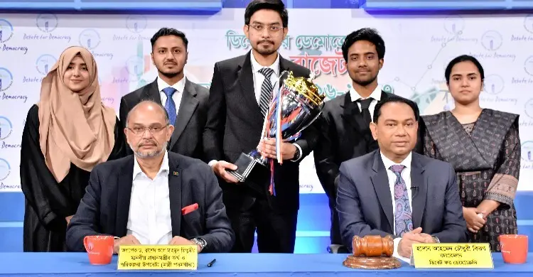 সরকার টাকা ছাপাচ্ছে বলে যে প্রচার হচ্ছে তা গালগল্প: অর্থ উপদেষ্টা