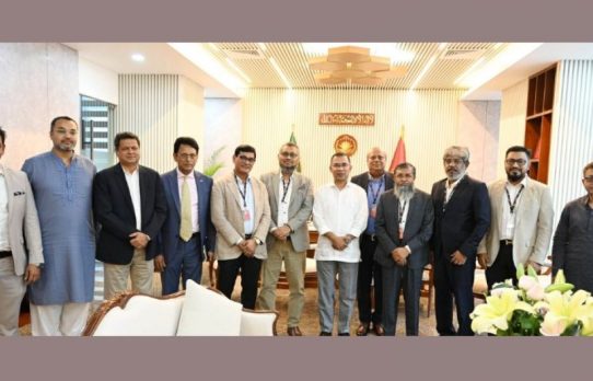 প্রধানমন্ত্রীর সঙ্গে বিজিএমইএ-বিকেএমইএ নেতাদের সাক্ষাৎ