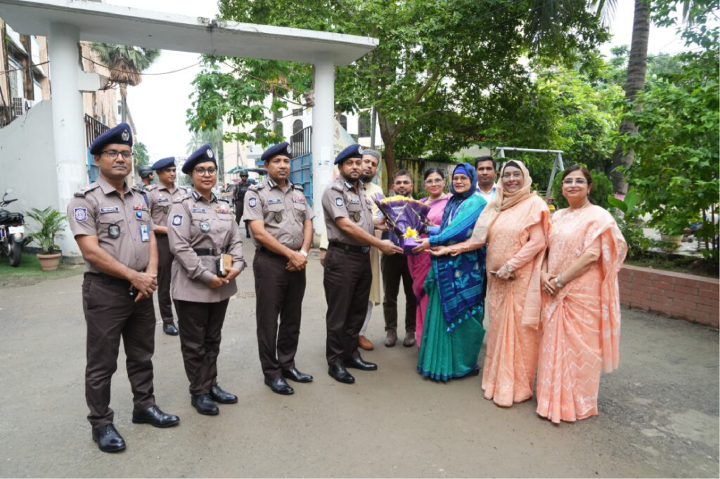 রাজারবাগ কলেজে ডিএমপি কমিশনারের আগমন, শিক্ষার মানোন্নয়নে দিকনির্দেশনা