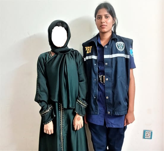 স্কুলে যাওয়ার পথে অপহরণ, ১২ দিন পর পরিবারের কাছে ফিরল কিশোরী