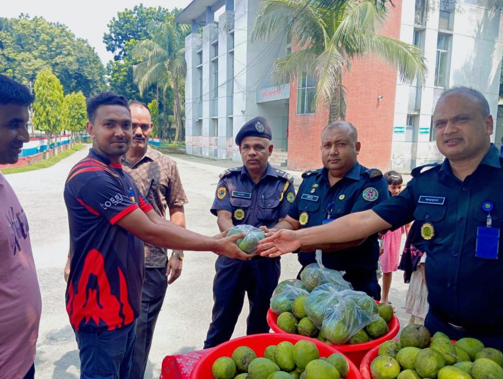 মিষ্টি আমে মিষ্টি মুহূর্ত, কারাগারে ব্যতিক্রমী আয়োজন
