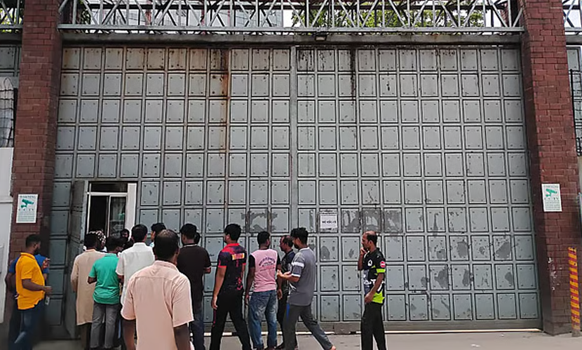 শ্রমিক অসন্তোষে অ্যাপেক্স স্পিনিংয়ের কারখানা বন্ধ