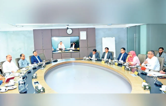ব্যাংক খাতকে রাজনৈতিক প্রভাবমুক্ত রাখা সমীচীন হবে সম্পাদক পরিষদের সঙ্গে আলোচনায় গভর্নর