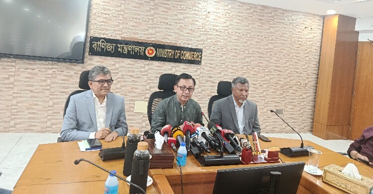 বাজারে চাল ও নিত্যপণ্যের দাম স্থিতিশীল: বাণিজ্যমন্ত্রী