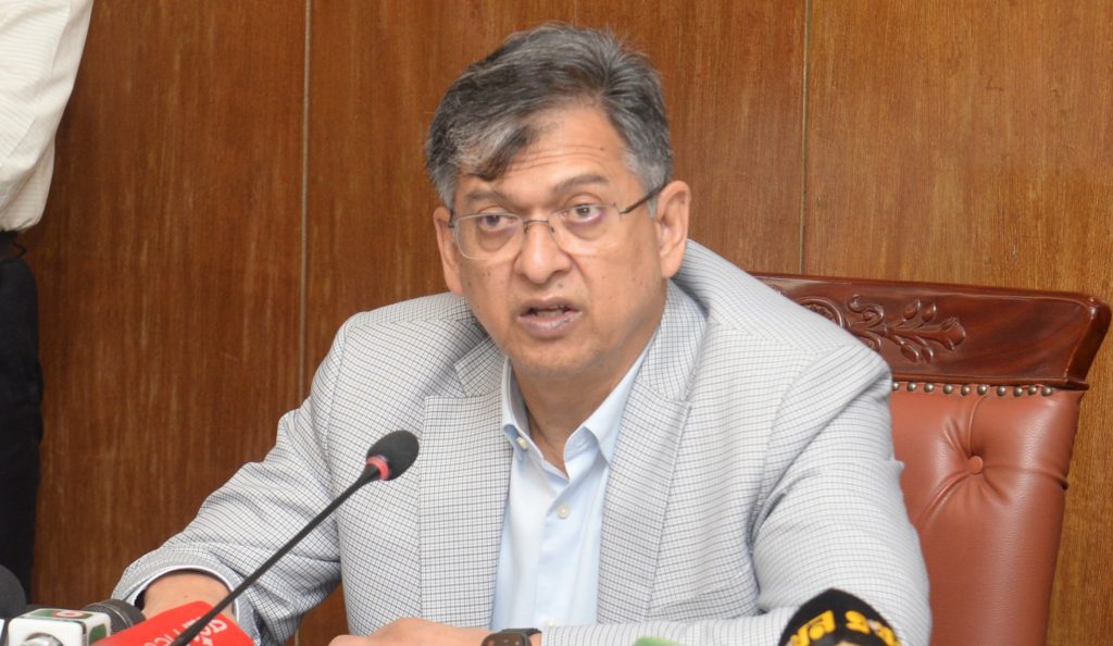 বেনজীরকে ফেরাতে সব ধরনের কাগজপত্র দুবাইয়ে পাঠানো হয়েছে: স্বরাষ্ট্রমন্ত্রী