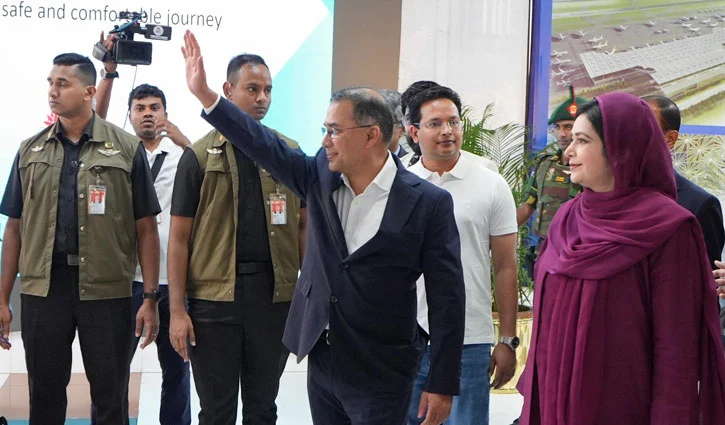 মালয়েশিয়ার উদ্দেশে রওনা হলেন প্রধানমন্ত্রী