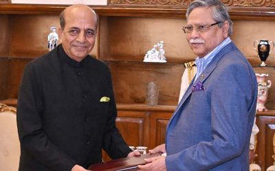 রাষ্ট্রপতির কাছে পরিচয়পত্র পেশ করলেন ভারতের নতুন হাইকমিশনার দীনেশ ত্রিবেদী