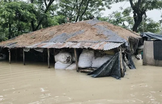 বন্যাকবলিত‌দের জন‌্য যুক্তরাজ্যের ৫ কোটি ৭০ লাখ টাকা সহায়তা ঘোষণা