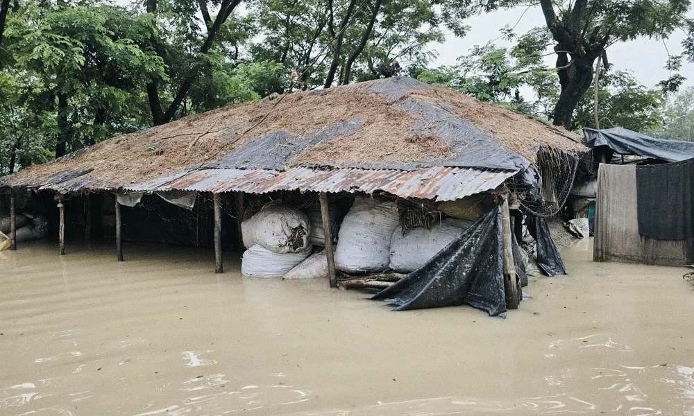 বন্যাকবলিত‌দের জন‌্য যুক্তরাজ্যের ৫ কোটি ৭০ লাখ টাকা সহায়তা ঘোষণা