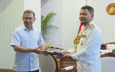 প্রধানমন্ত্রীর কার্যালয়ে বিদায়ী নৌবাহিনী প্রধানের সৌজন্য সাক্ষাৎ