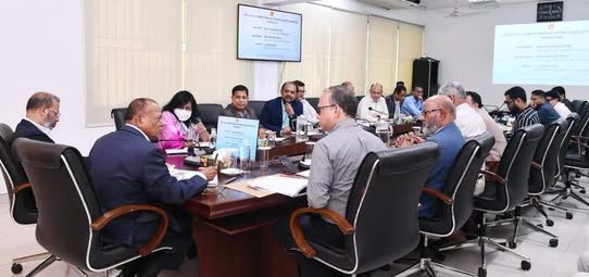 পরিবেশবান্ধব ও প্রতিযোগিতামূলক পোশাক শিল্পে জোর