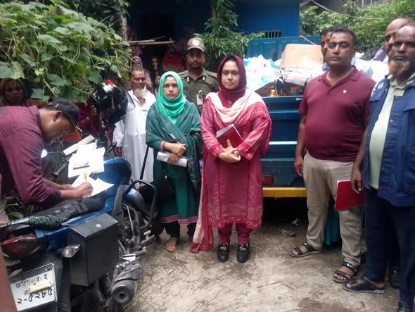 নকল পণ্য ও অনুমোদনহীন চিকিৎসার বিরুদ্ধে শরীয়তপুরে অভিযান