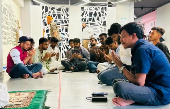 খালেদা জিয়ার জন্মবার্ষিকীতে ইউনিভার্সিটি অব স্কলার্স ছাত্রদলের দোয়া ও মিলাদ