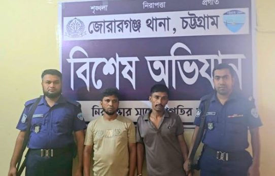 চট্টগ্রামে চুরি হওয়া ১২ টন ১০০ কেজি লোহার রড উদ্ধার, গ্রেপ্তার ৩