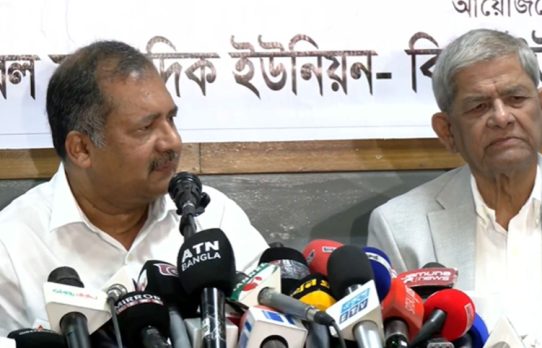 রাজনীতিকে কৃত্রিমভাবে সংসদের বাইরে নিয়ে যাওয়ার প্রবণতা কাজ করছে : তথ্যমন্ত্রী