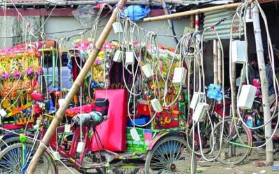 মিরপুরে অবৈধ ব্যাটারি রিকশার গ্যারেজে অভিযান, ৭০ ব্যাটারি জব্দ