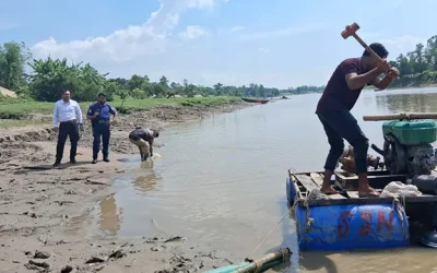 চট্টগ্রামে অবৈধ বালু উত্তোলনে ৯ শ্যালো মেশিন ধ্বংস