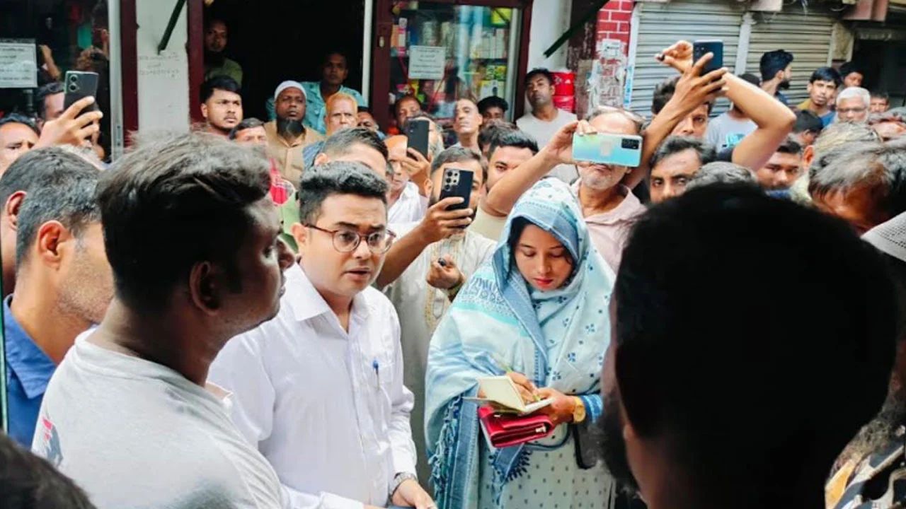 ভেজাল সার বিক্রির দায়ে ব্যবসায়ীকে ২ লাখ টাকা জরিমানা
