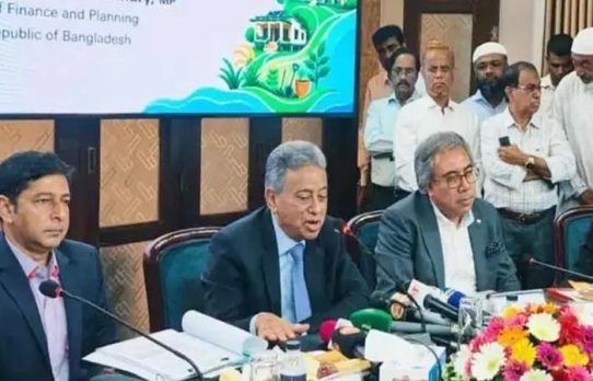 কোনো রাজনৈতিক বিবেচনায় ফ্যামিলি কার্ড বিতরণ করা হয়নি: অর্থমন্ত্রী