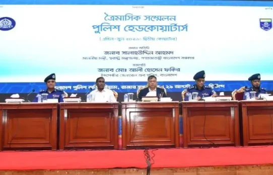 অপপ্রচার ও গুজব সম্পর্কে পুলিশ কর্মকর্তাদের যে নির্দেশ দিলেন আইজিপি