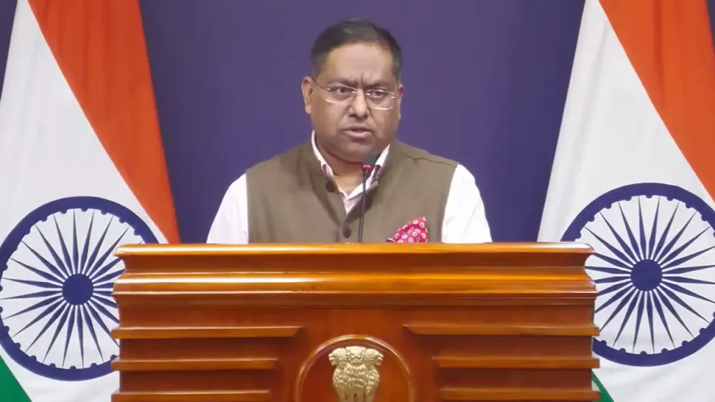শেখ হাসিনার প্রত্যর্পণের বিষয় ‘পর্যালোচনা করছে’ ভারত