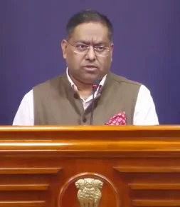 শেখ হাসিনার প্রত্যর্পণের বিষয় ‘পর্যালোচনা করছে’ ভারত