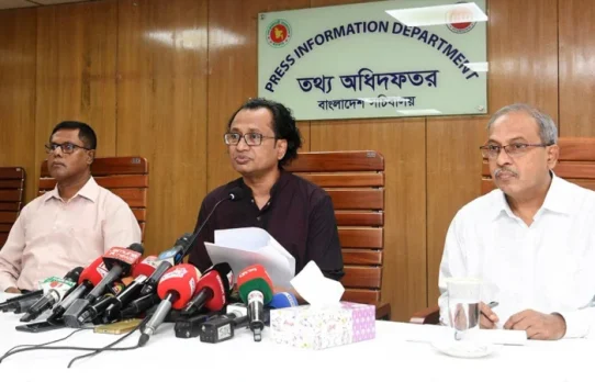 আগস্টের শেষ সপ্তাহে খুলছে মালয়েশিয়ার শ্রমবাজার : তথ্য উপদেষ্টা