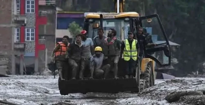 নেপালে বন্যায় মৃতের সংখ্যা বেড়ে ৭৩৪
