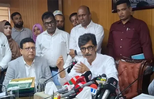 ইলিশের উৎপাদন ও স্বাদ ধরে রাখতে নদী খননে জোর সরকারের